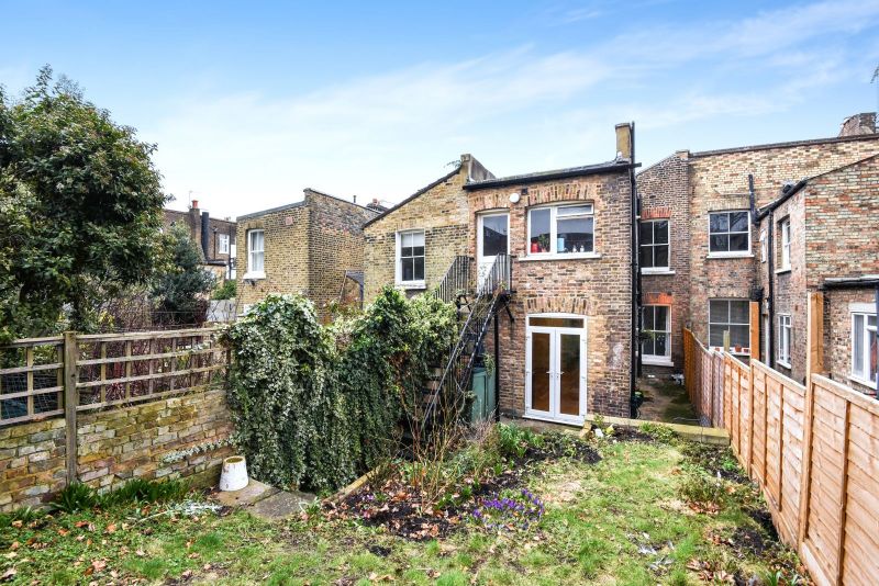 Calverley Grove, N19