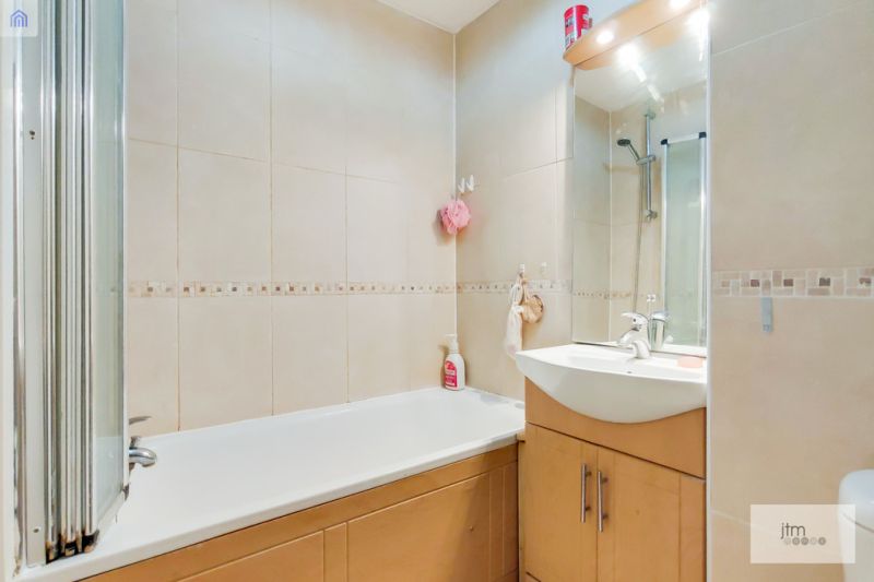 Mowatt Close,N19