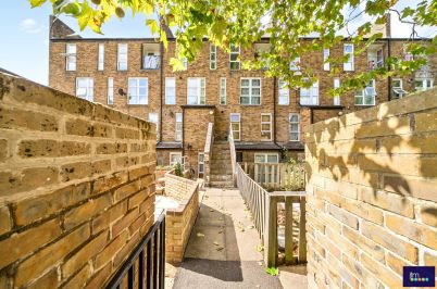 Byworth Walk, N19