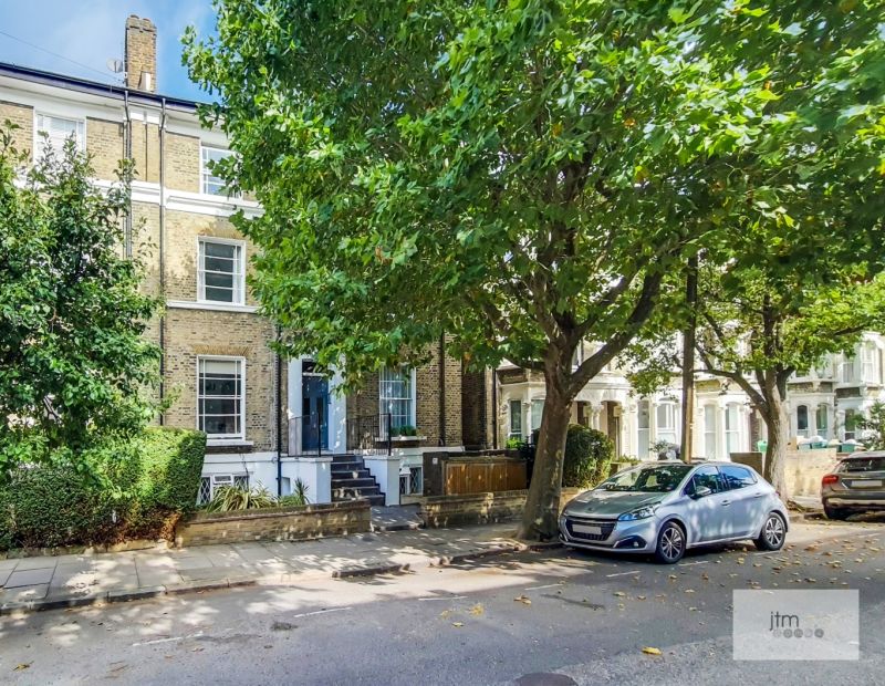 St. John's Villas, N19 3EE